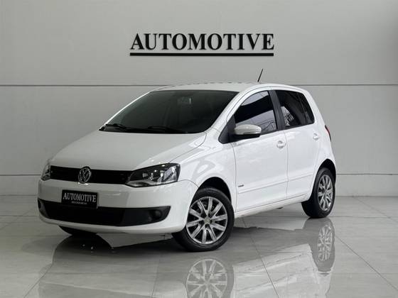 VOLKSWAGEN FOX 1.0 MI TREND 8V FLEX 4P MANUAL VOLKSWAGEN FOX 1.0 MI TREND 8V FLEX 4P MANUAL